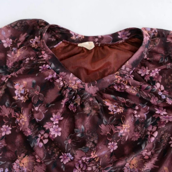 Vintage Maroon Floral Short Sleeve Flowy Midi Dress - Picture 13 of 14